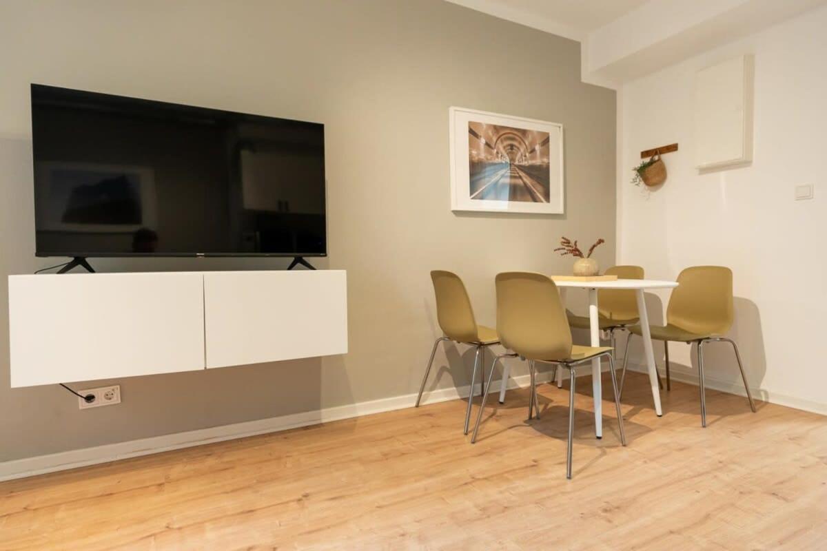 Hamburg City Apartment For 4 Exterior photo